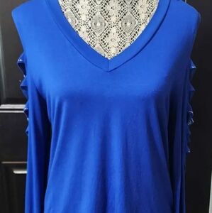 Sleeve Cutout Top